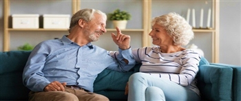 退休危机 半数65岁以上年收顶多3万 半数家庭无法维持退休前水准