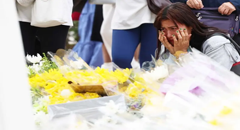 香港大火遇难者增至146人 大批港人悼念排长龙