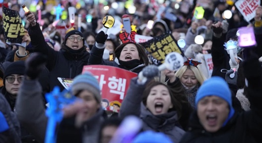 韩国国会投票弹劾总统尹锡悦的戒严令