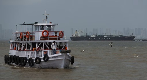 伊朗霍尔木兹封锁如何扼杀除石油和天然气以外的全球贸易