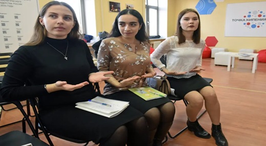 绝望的俄罗斯将向女学生支付 1,200 美元生孩子，以提高乌克兰战争绞肉机的出生率