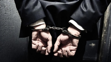 超级微观因联合创始人被捕,市值暴跌22%,涉及价值25亿美元 超级微观因联合创始人被捕,市值暴跌22%,涉及价值25亿美元