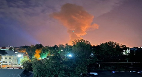 俄罗斯伏尔加格勒炼油厂起火,爆炸震动了多个能源站点,乌克兰证实袭击 俄罗斯伏尔加格勒炼油厂起火,爆炸震动了多个能源站点,乌克兰证实袭击