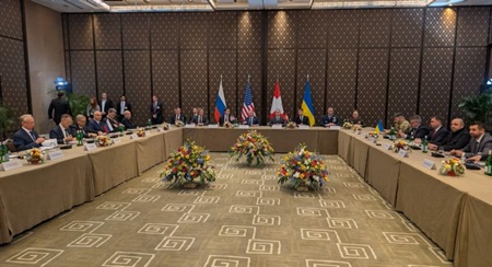 乌克兰和俄罗斯在美国斡旋下结束首日会谈,期间双方再次发生冲突。 乌克兰和俄罗斯在美国斡旋下结束首日会谈,期间双方再次发生冲突。