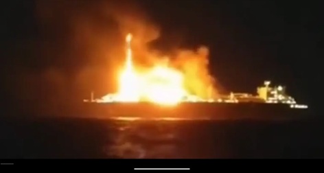 俄罗斯油轮在地中海起火,莫斯科指责乌克兰发动海上无人机袭击 俄罗斯油轮在地中海起火,莫斯科指责乌克兰发动海上无人机袭击