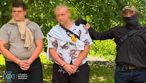 乌克兰在基辅逮捕了两名涉嫌激活星链终端以支持俄罗斯导弹和无人 乌克兰在基辅逮捕了两名涉嫌激活星链终端以支持俄罗斯导弹和无人