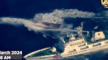 菲律宾补给船遭中共海警攻击 视频令人震惊