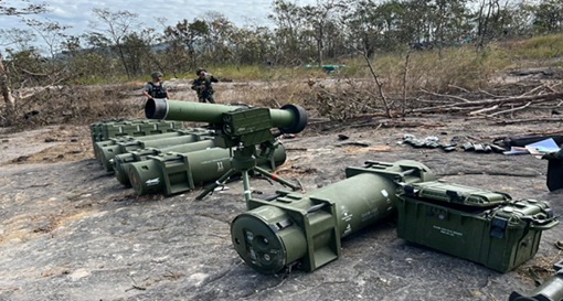 泰国从柬埔寨军队手中缴获先进的中国反坦克导弹 泰国从柬埔寨军队手中缴获先进的中国反坦克导弹