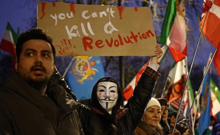 伊朗医院“不堪重负”，50名抗议者被杀，引发对政权“大屠杀”的担忧