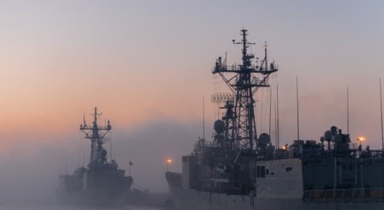 美在中东军舰增至10艘 川普警告伊朗时间所剩无几 美在中东军舰增至10艘 川普警告伊朗时间所剩无几