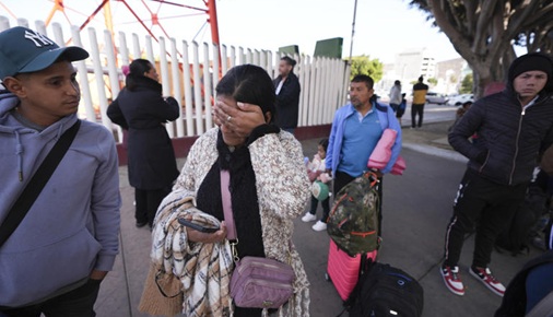 边境应用程序突然结束，为美国带来了近 100 万人，其中许多在墨西哥