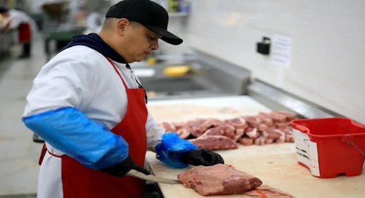 唐纳德·特朗普将购买外国牛肉以降低价格