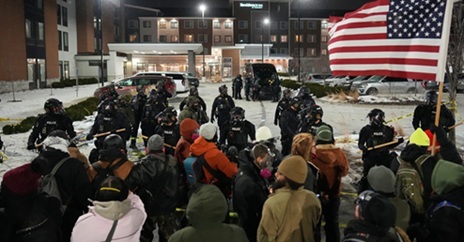 明尼苏达州反ICE活动人士从索罗斯支持的慈善机构获得了330万美元,这个慈善机构你从未听说过 明尼苏达州反ICE活动人士从索罗斯支持的慈善机构获得了330万美元,这个慈善机构你从未听说过