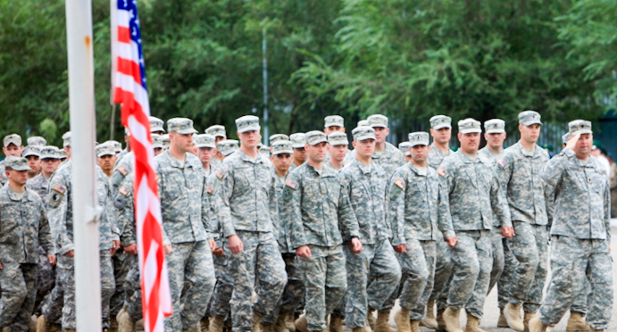 被控训练中国军队的飞行员败诉